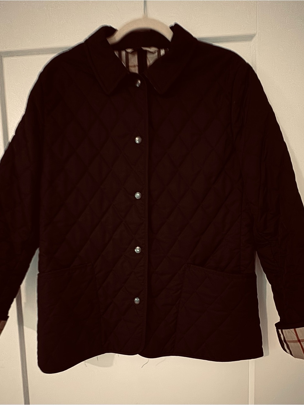 Burberry quilted jacket in Women's size M in Great Condition - Picture 2 of 14